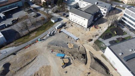 Izgradnja novih zunanjih površin med šolama (1)